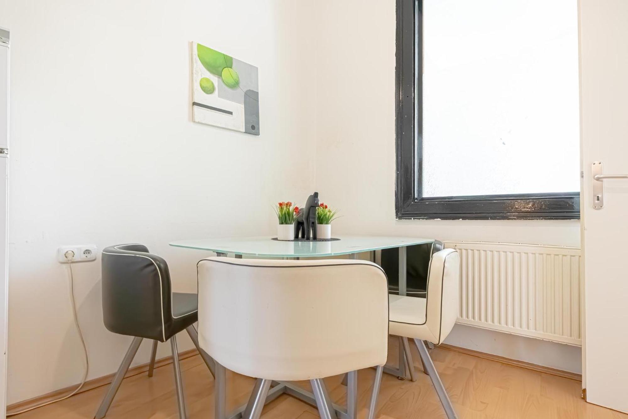 Sweet 3Br Shared Apt Near Wiener Stadthalle & Central المظهر الخارجي الصورة